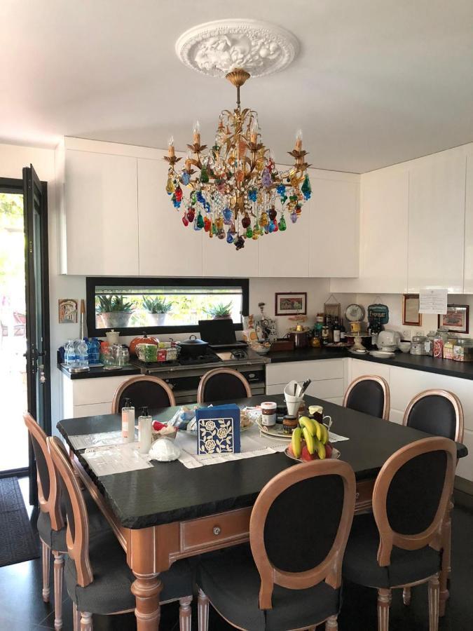La Casa Di Sissi B&B Sanremo Bagian luar foto