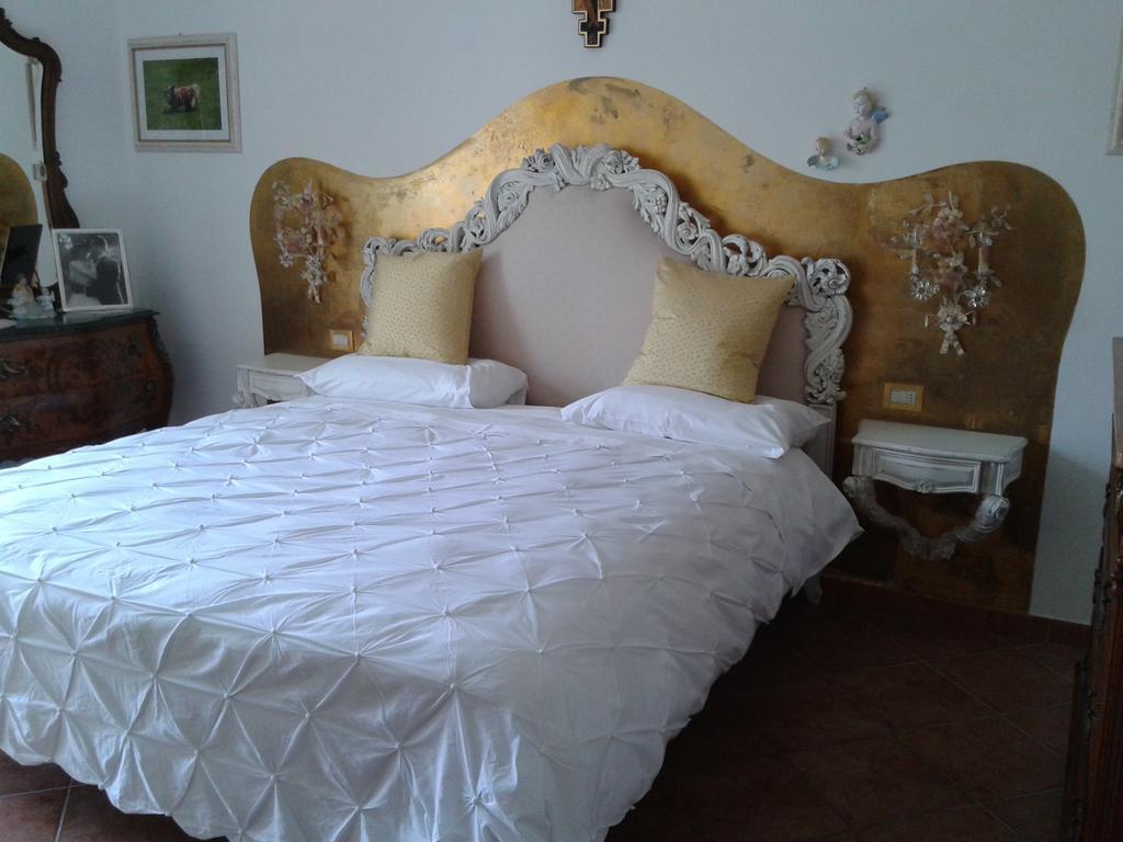 La Casa Di Sissi B&B Sanremo Ruang foto